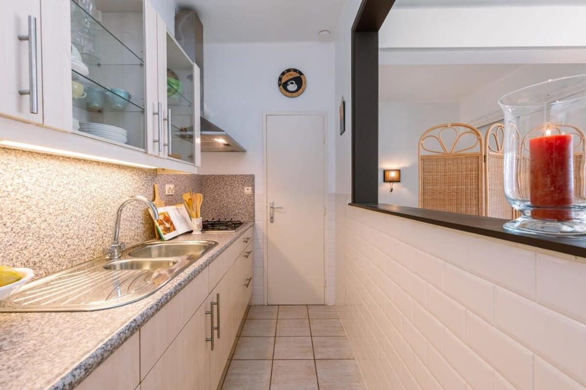 Huswell - Beautiful And Spacious Studio With Side Seaview Knokke-Heist Kültér fotó